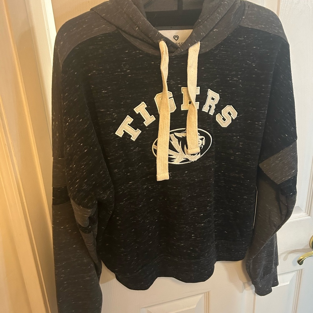 Colosseum Women's Charcoal and Cream Hoodie